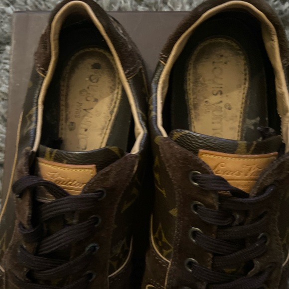Louis Vuitton Sneakers - Picture 14 of 15